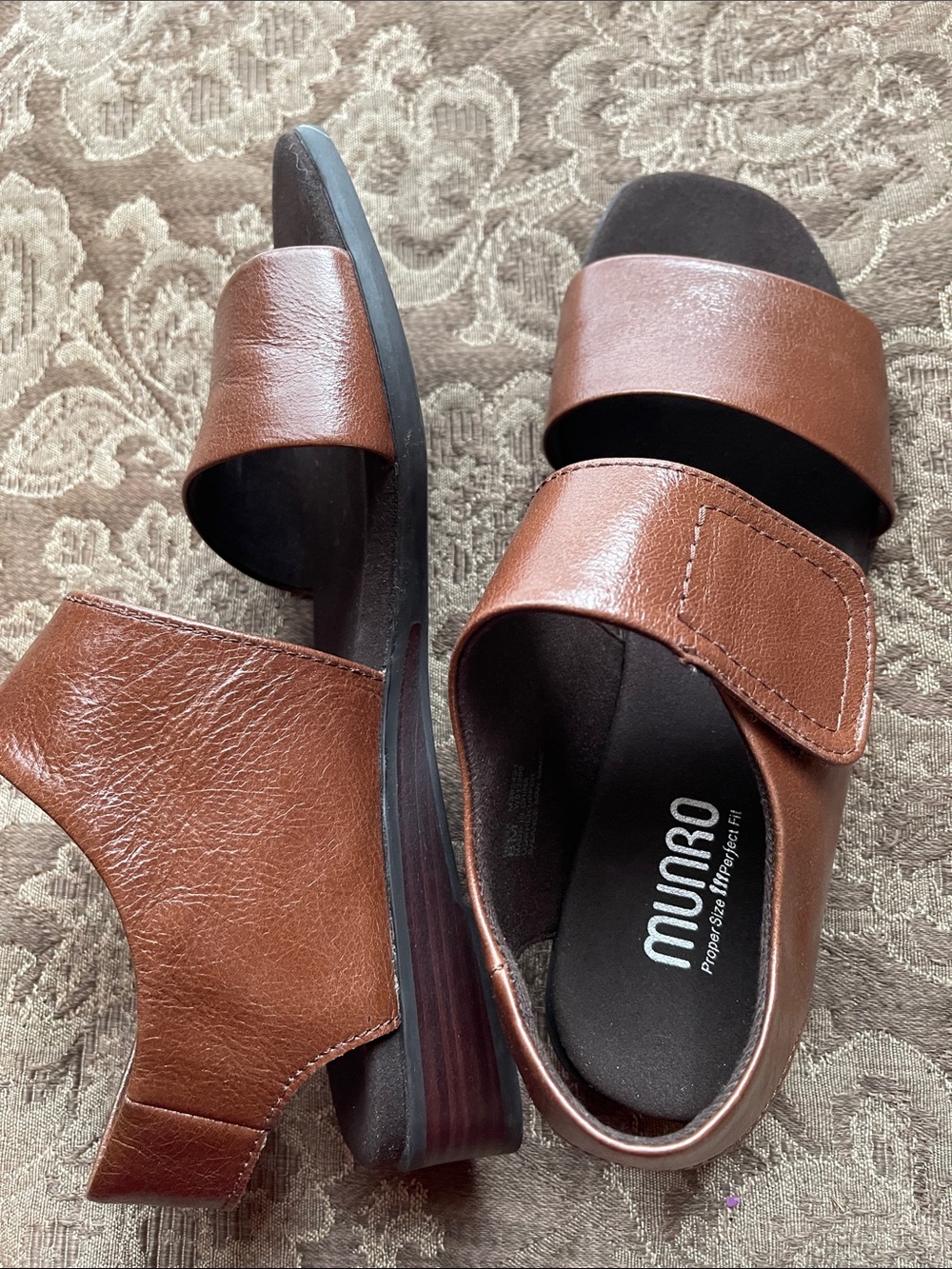 Munro Nissa Brown Leather Sandals